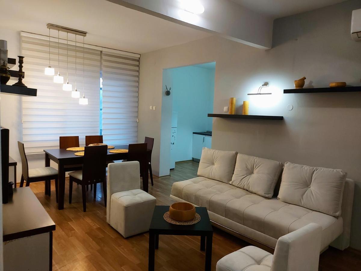 סקופיה Makabo-Apartment In House מראה חיצוני תמונה